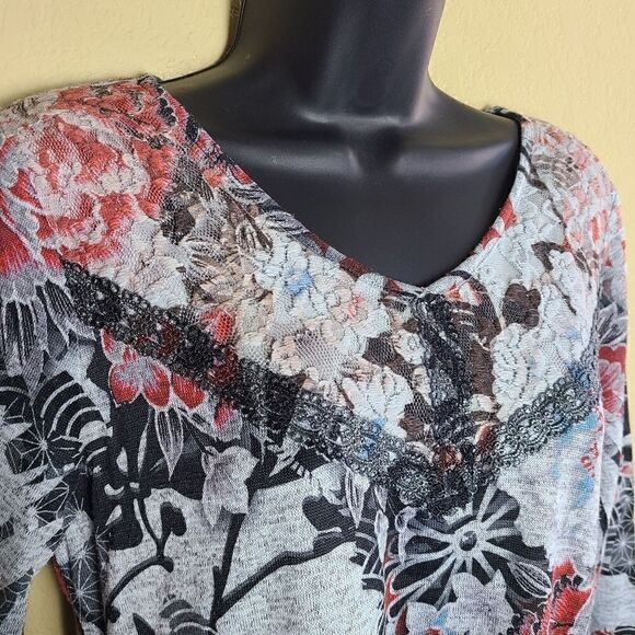 One World Tunic    - Picture 3 of 7